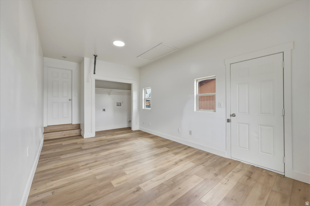 207 W 1300 N Sunset, UT 84015