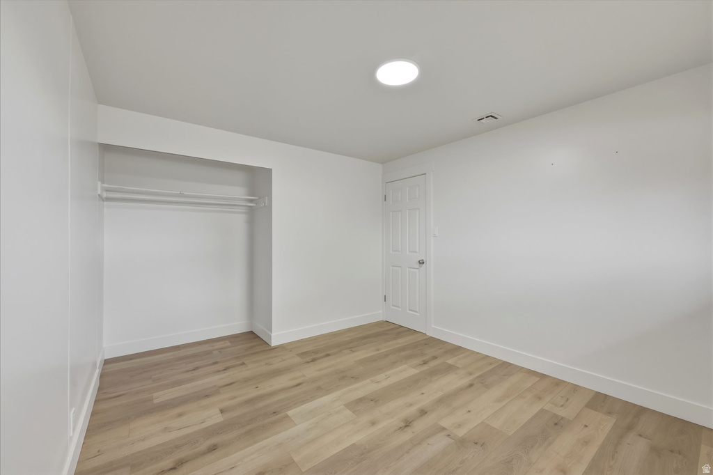 207 W 1300 N Sunset, UT 84015