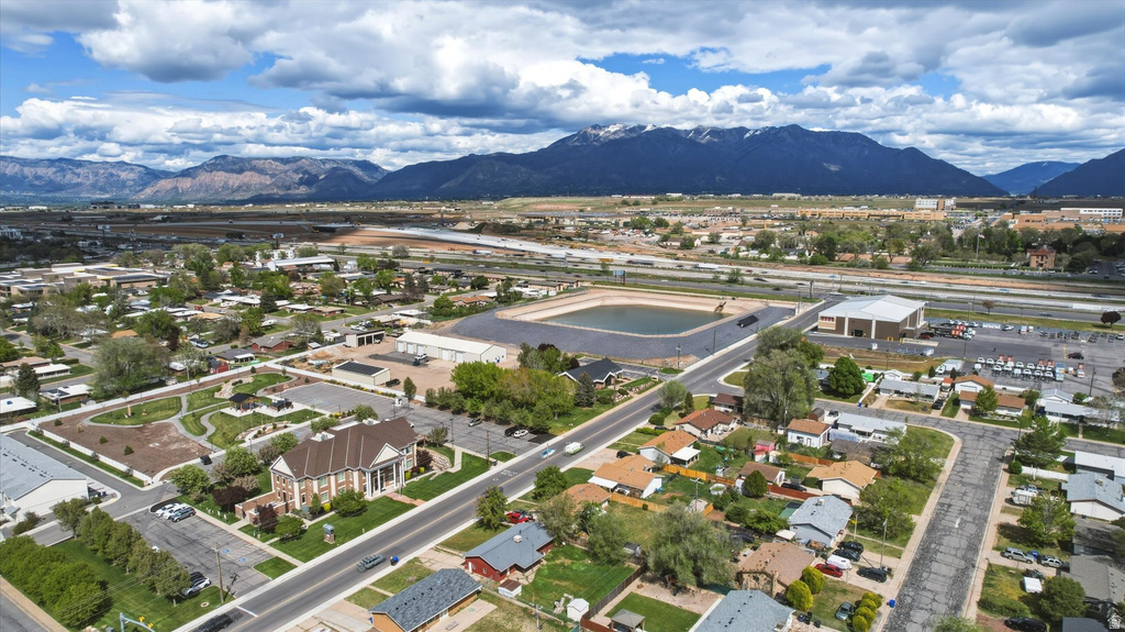 207 W 1300 N Sunset, UT 84015