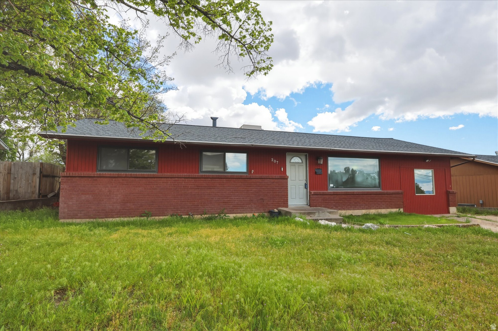 207 W 1300 N Sunset, UT 84015