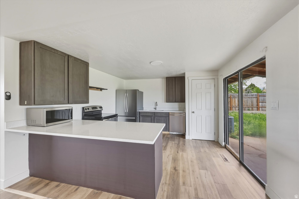 207 W 1300 N Sunset, UT 84015