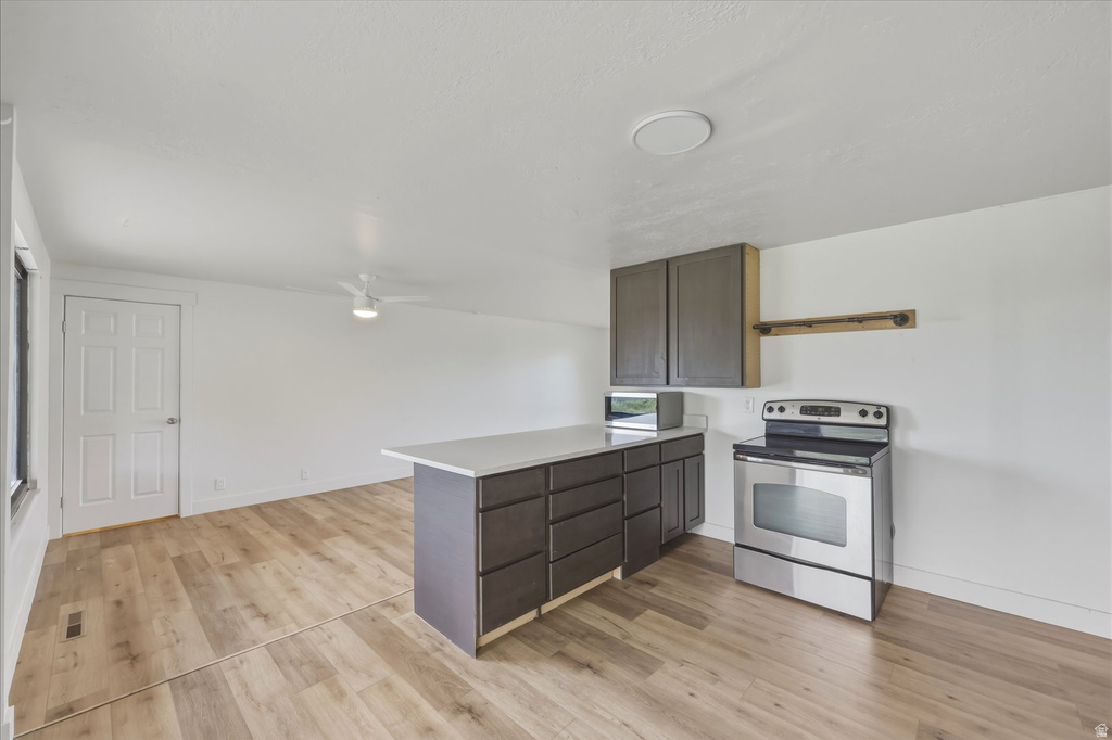 207 W 1300 N Sunset, UT 84015
