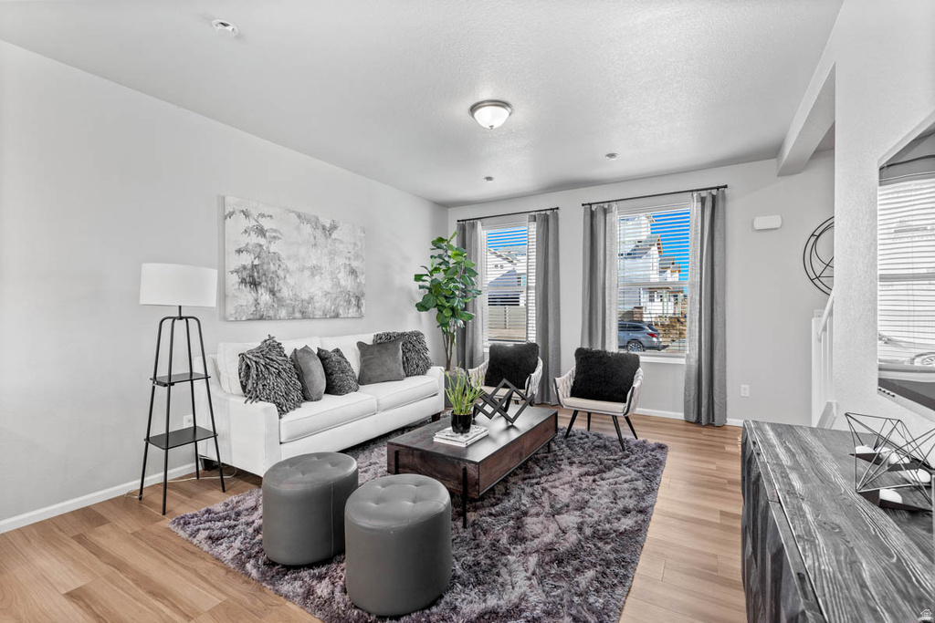 355 E HALLS CREEK RD Saratoga Springs, UT 84045