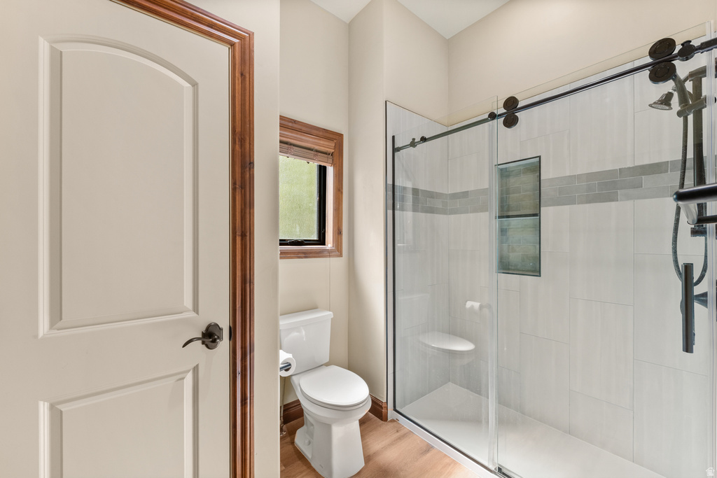 1456 JUNE DR Farmington, UT 84025