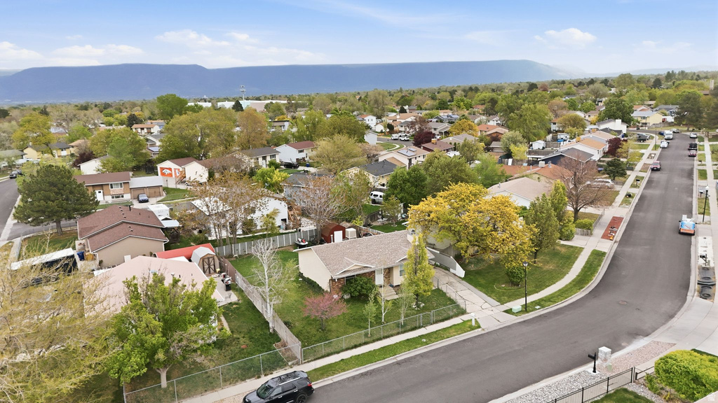 4325 S WILDROSE DR West Valley City, UT 84120