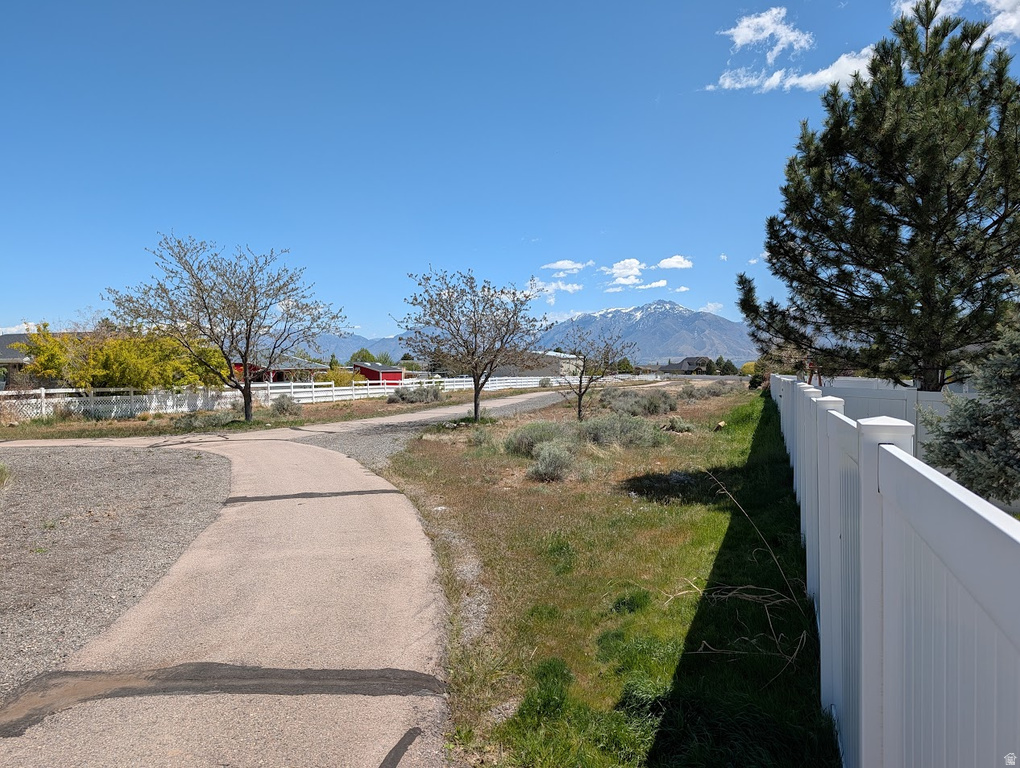 5798 W MOON SHADOW DR Herriman, UT 84096