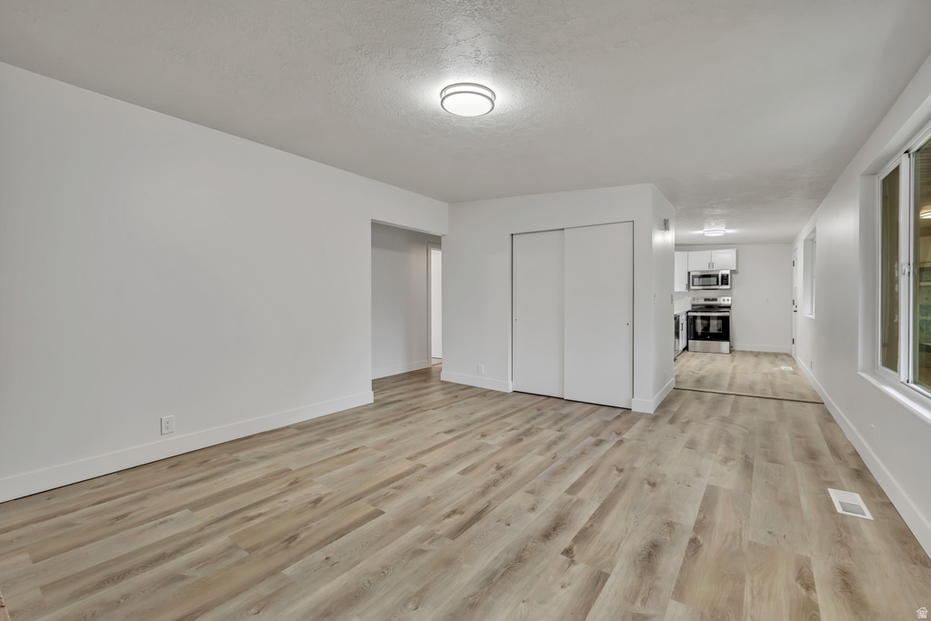 1995 CLYDE ST Layton, UT 84041