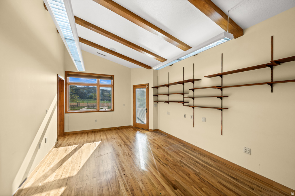 927 N ENSIGN VISTA DR Salt Lake City, UT 84103