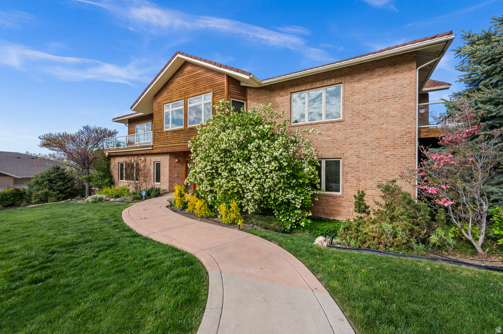 927 N ENSIGN VISTA DR Salt Lake City, UT 84103