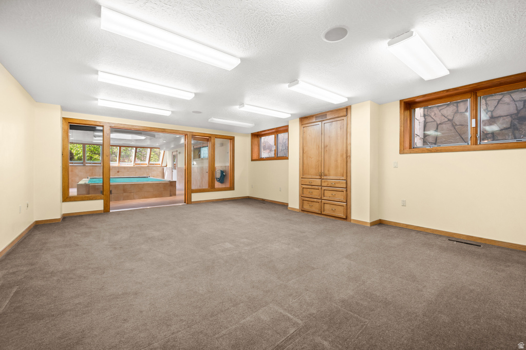 927 N ENSIGN VISTA DR Salt Lake City, UT 84103