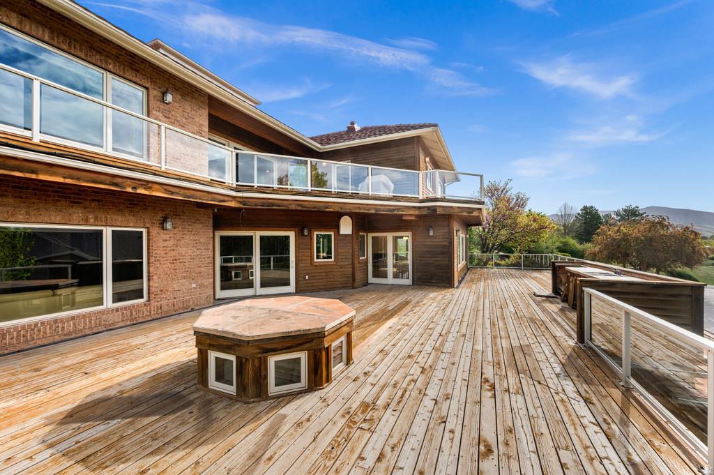 927 N ENSIGN VISTA DR Salt Lake City, UT 84103