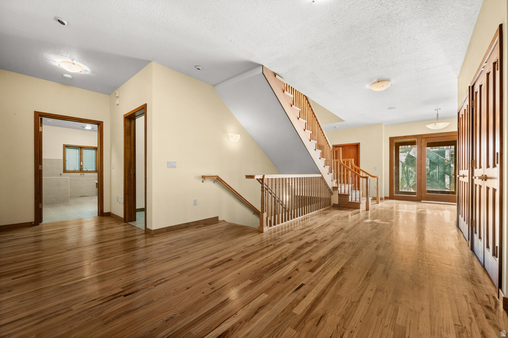 927 N ENSIGN VISTA DR Salt Lake City, UT 84103