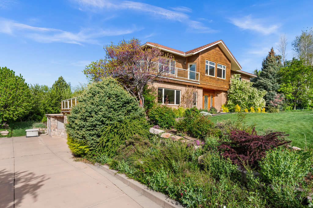 927 N ENSIGN VISTA DR Salt Lake City, UT 84103