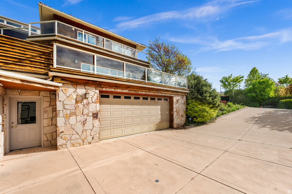 927 N ENSIGN VISTA DR Salt Lake City, UT 84103