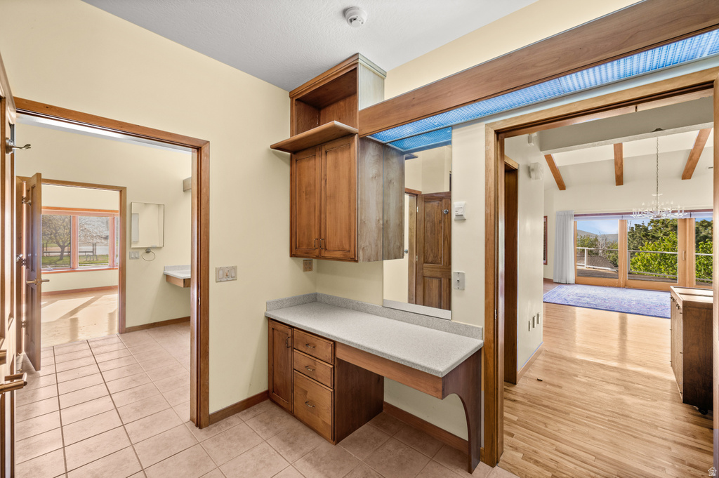 927 N ENSIGN VISTA DR Salt Lake City, UT 84103