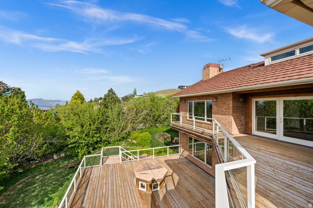 927 N ENSIGN VISTA DR Salt Lake City, UT 84103