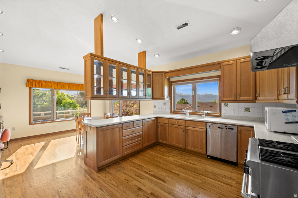 927 N ENSIGN VISTA DR Salt Lake City, UT 84103