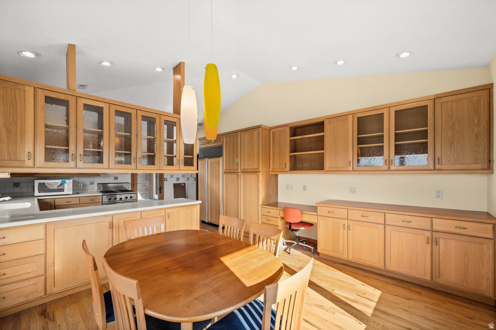 927 N ENSIGN VISTA DR Salt Lake City, UT 84103