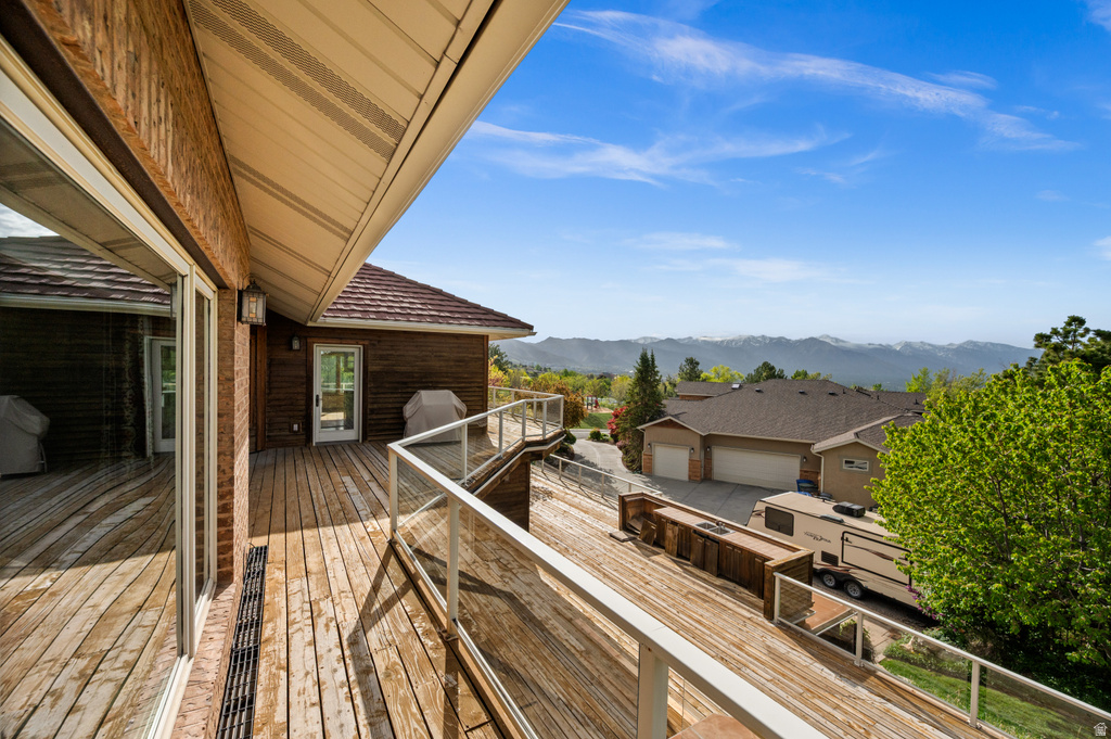 927 N ENSIGN VISTA DR Salt Lake City, UT 84103