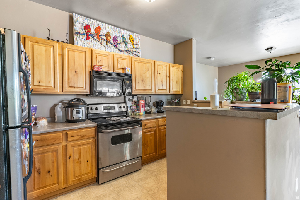 12802 S TIMBER RUN RD Riverton, UT 84065