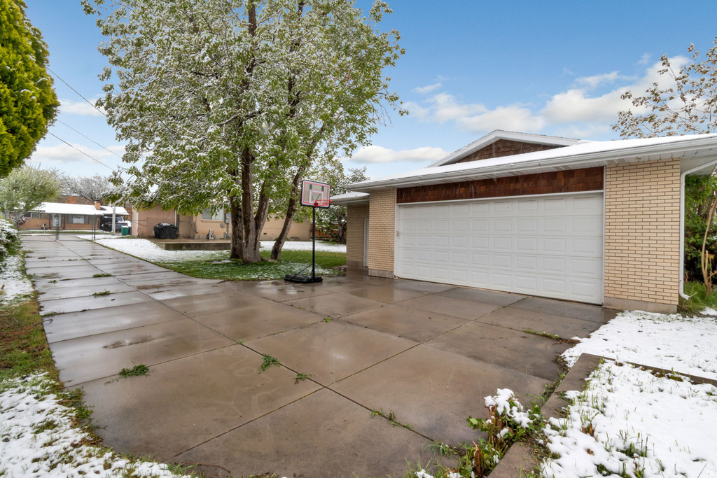 1150 S 760 W Woods Cross, UT 84087