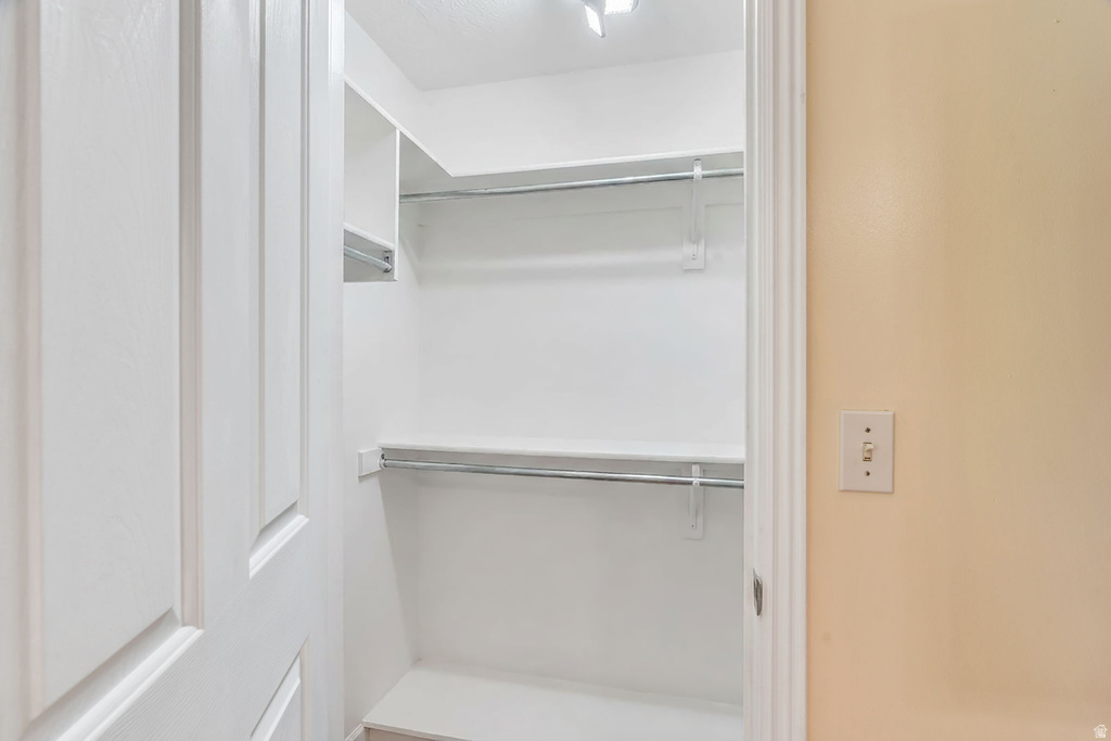 1305 MONROE BLVD #10 Ogden, UT 84404