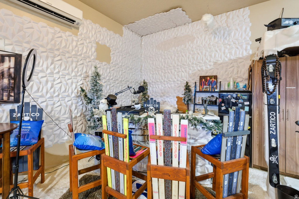 1130 N TWICKENHAM DR Salt Lake City, UT 84103