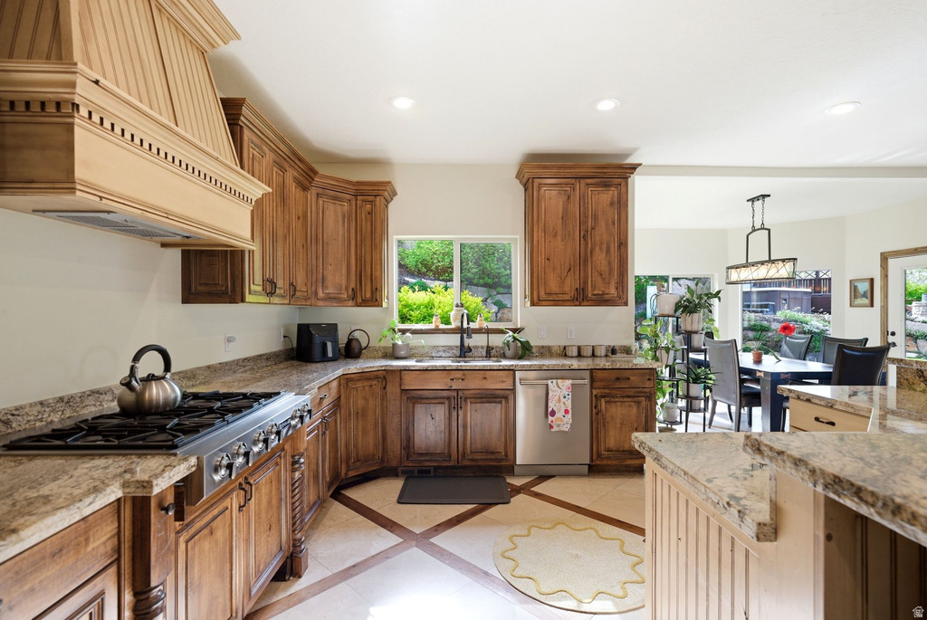 1130 N TWICKENHAM DR Salt Lake City, UT 84103