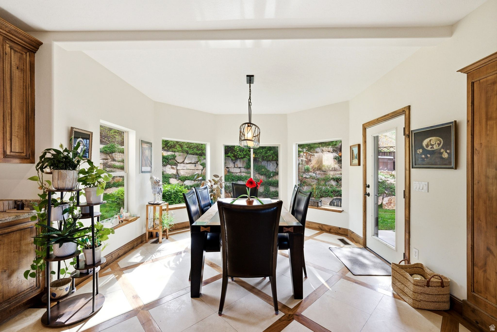 1130 N TWICKENHAM DR Salt Lake City, UT 84103