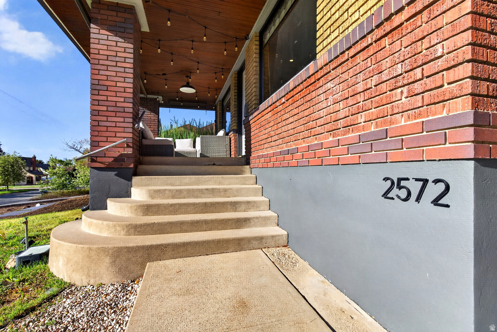 2572 S POLK AVE Ogden, UT 84401