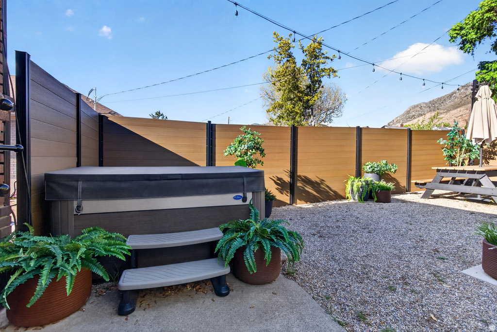 2572 S POLK AVE Ogden, UT 84401