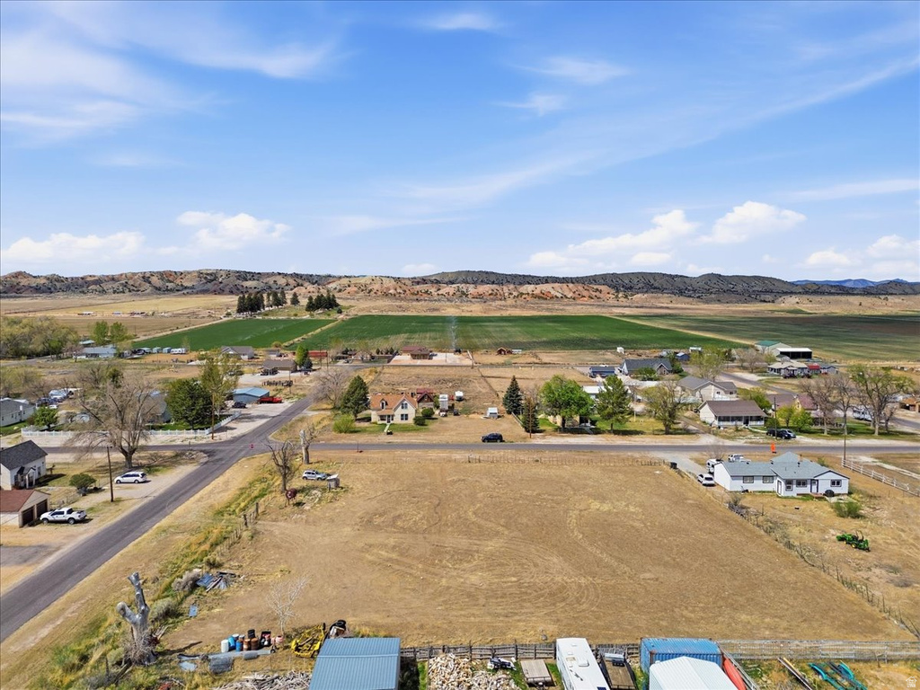 90 W 100 S Mayfield, UT 84643
