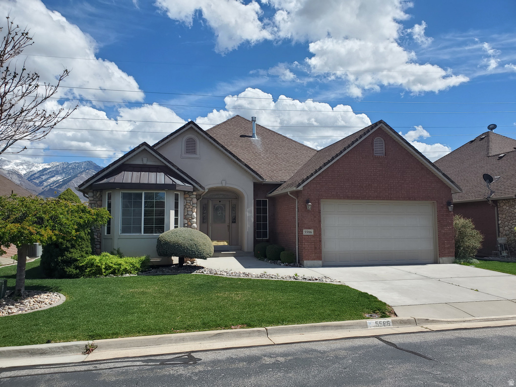 5586 S 250 E Washington Terrace, UT 84405