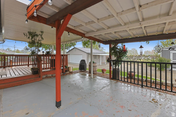 299 BIRCH ST Tooele, UT 84074