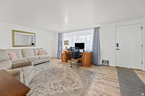 299 BIRCH ST Tooele, UT 84074