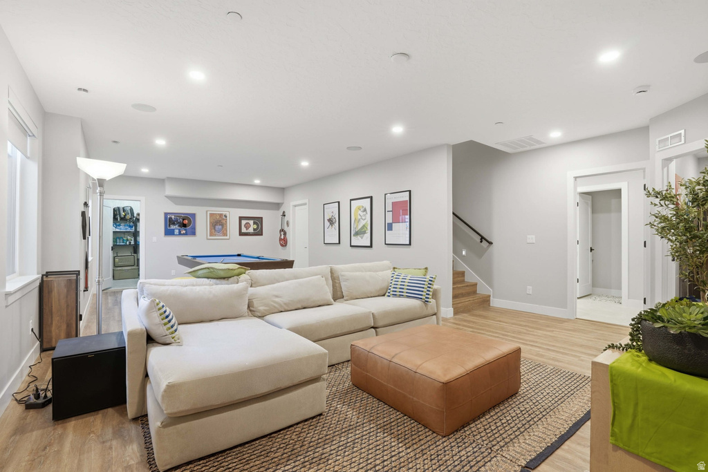 2011 E BEVERLY DR Holladay, UT 84117