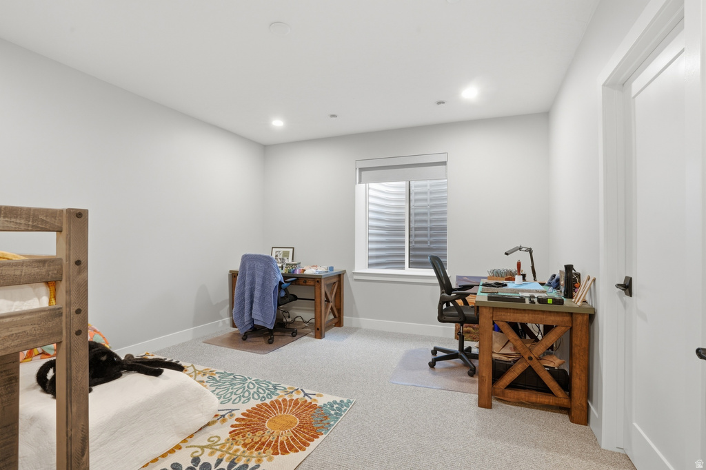 2011 E BEVERLY DR Holladay, UT 84117