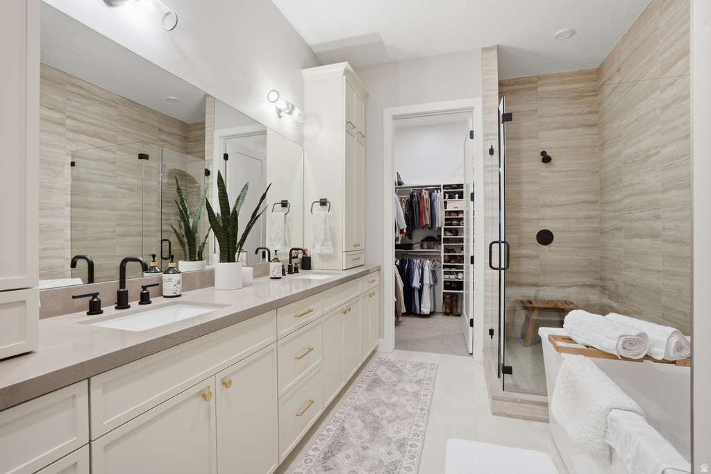 2011 E BEVERLY DR Holladay, UT 84117