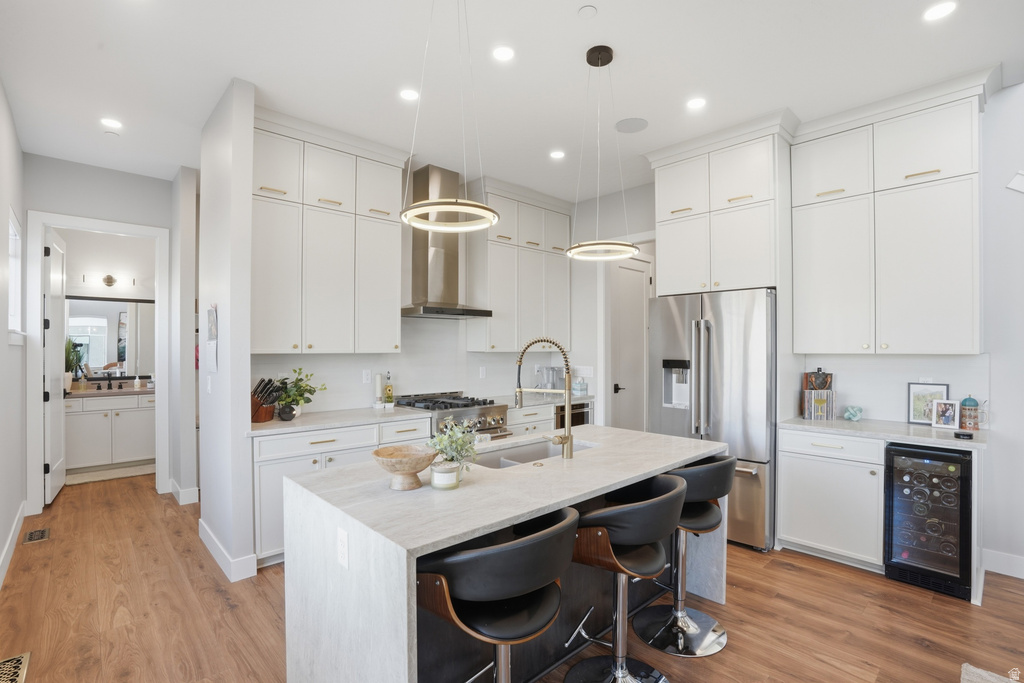 2011 E BEVERLY DR Holladay, UT 84117