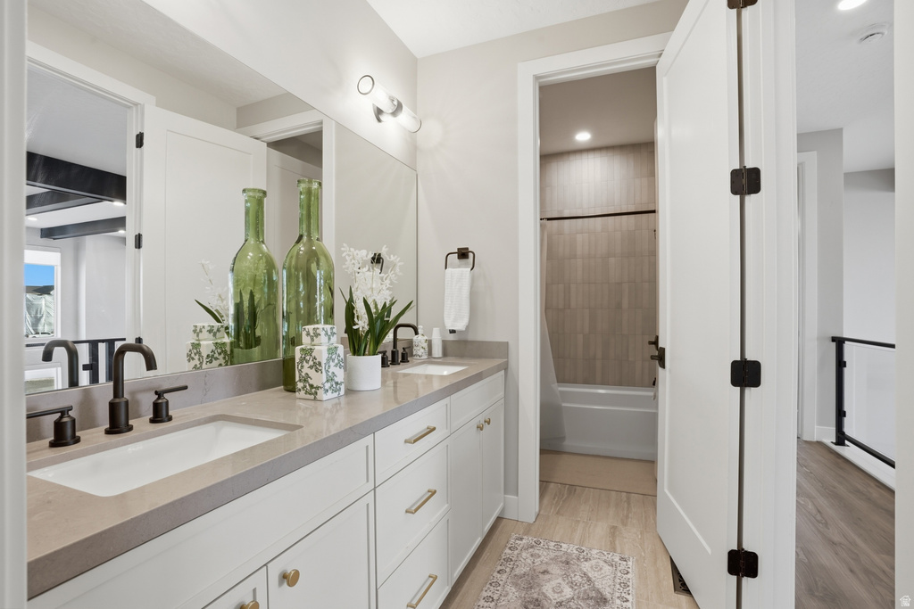 2011 E BEVERLY DR Holladay, UT 84117