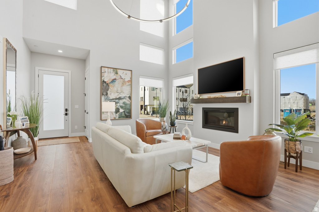 2011 E BEVERLY DR Holladay, UT 84117