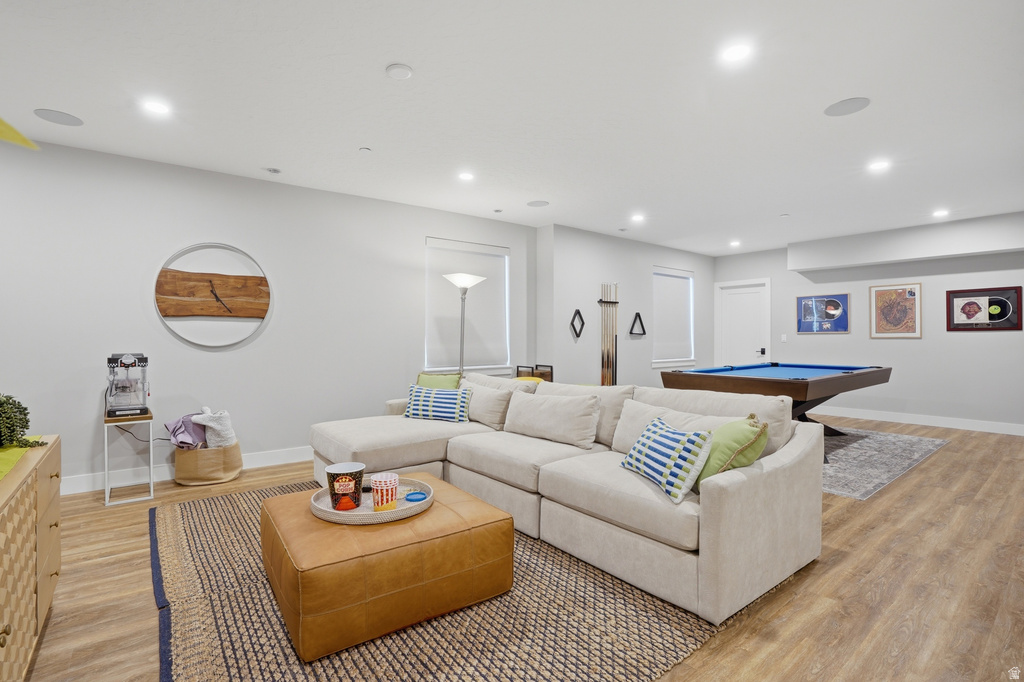 2011 E BEVERLY DR Holladay, UT 84117