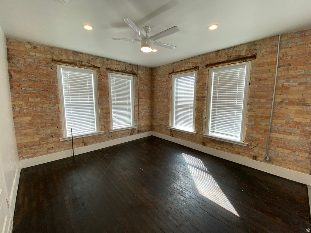 251 E 300 S Springville, UT 84663