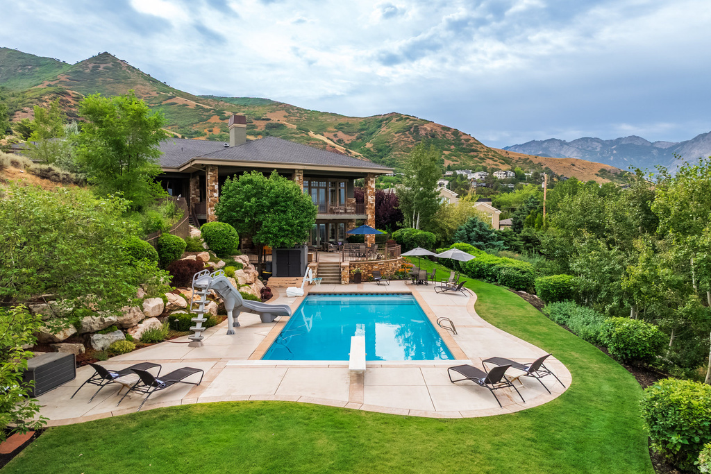 2076 S SCENIC CIR Salt Lake City, UT 84109