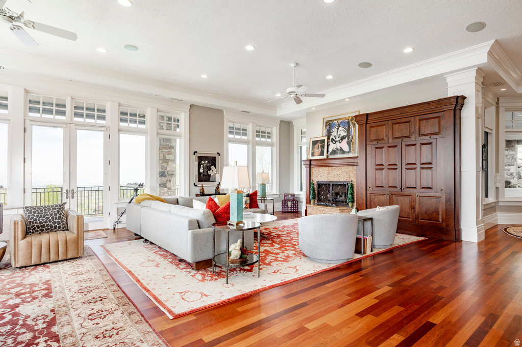 2076 S SCENIC CIR Salt Lake City, UT 84109