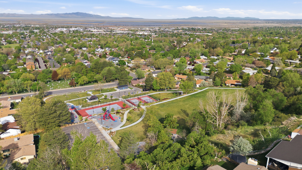 512 S 850 E Centerville, UT 84014