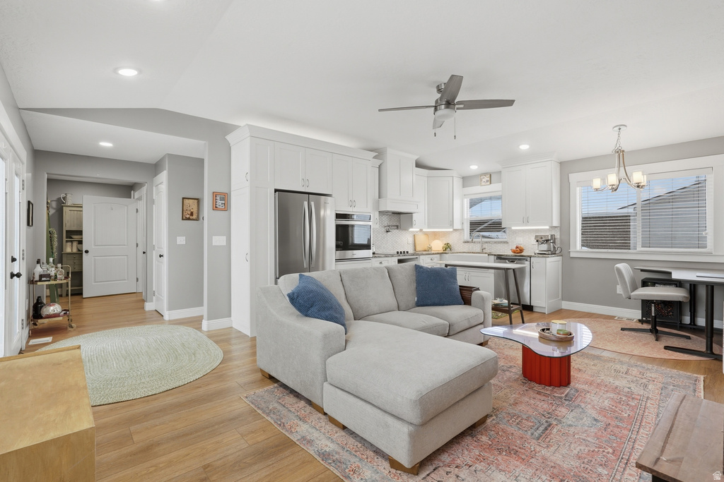 512 S 850 E Centerville, UT 84014