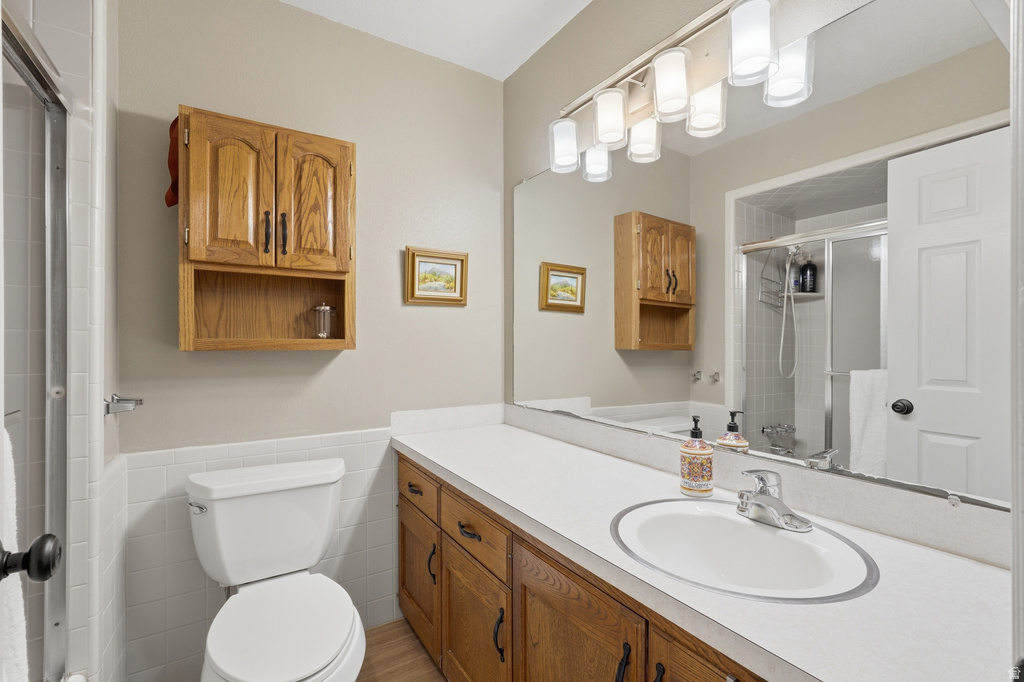 512 S 850 E Centerville, UT 84014