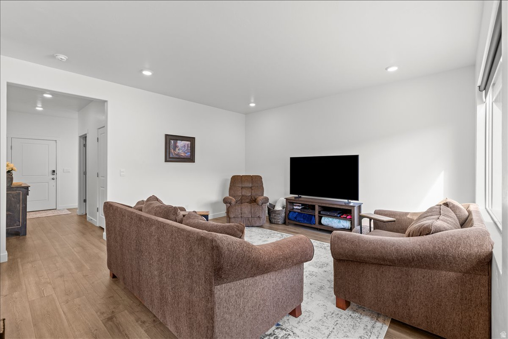 577 W 1410 N Tooele, UT 84074