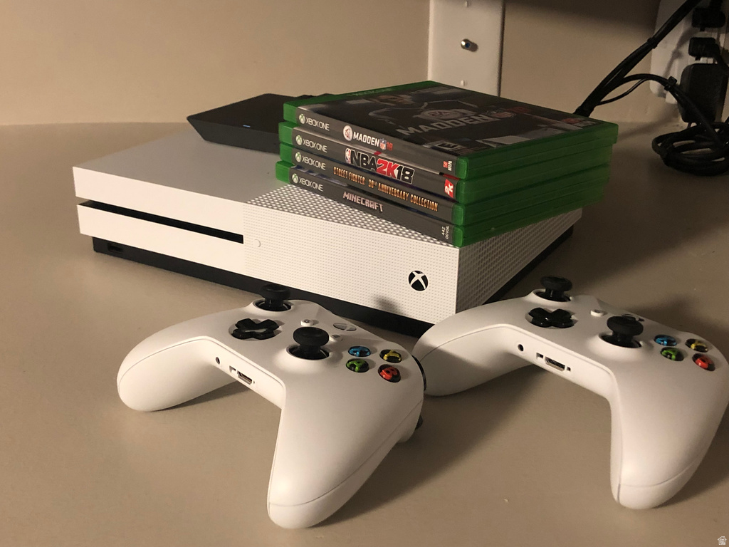 8234 S WASATCH GROVE LN Salt Lake City, UT 84121